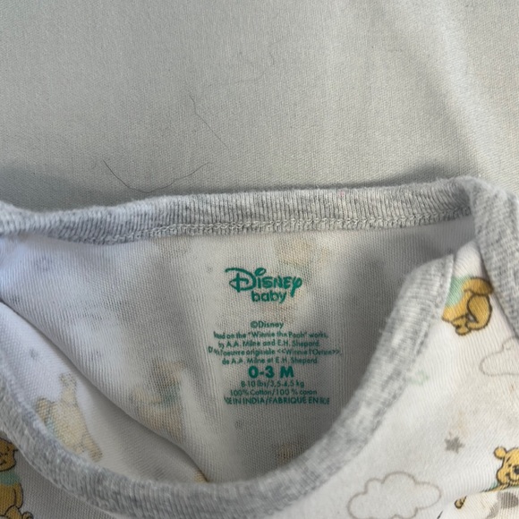 Disney - Winnie the Pooh - White and Yellow Footie, Onesie, and Hat - Picture 2 of 6